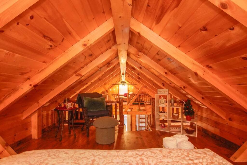 Charming Lakeview Cabin Near Geneva-On-The-Lake! Ashtabula Zewnętrze zdjęcie