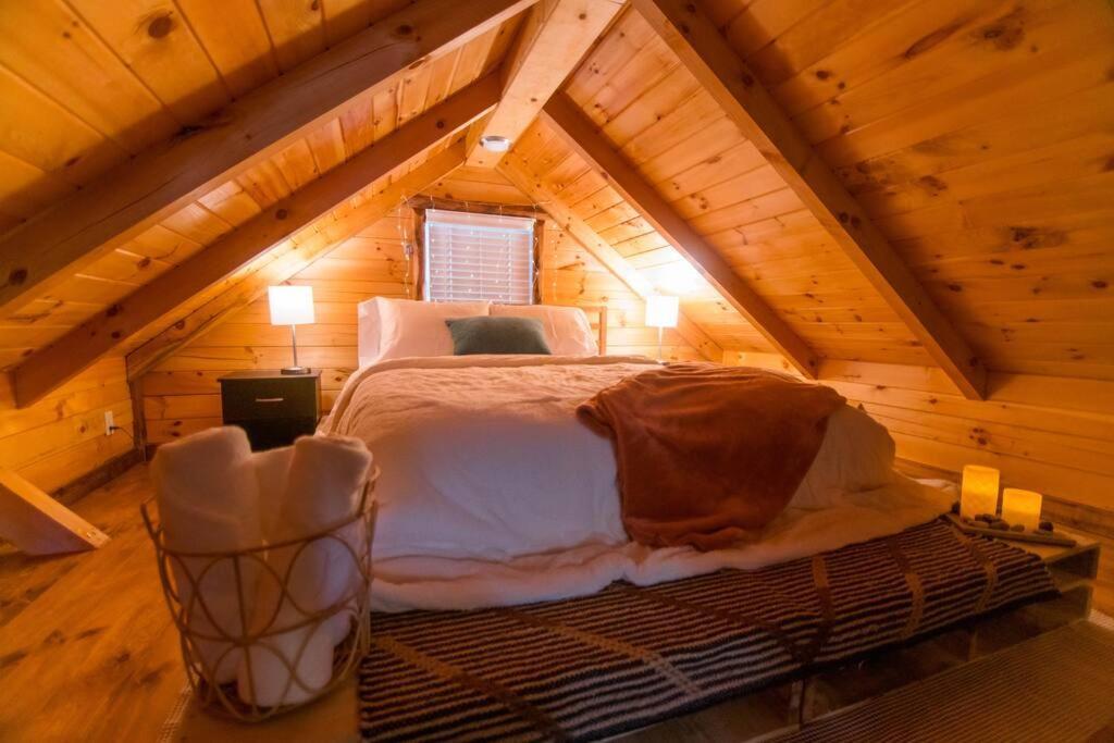 Charming Lakeview Cabin Near Geneva-On-The-Lake! Ashtabula Zewnętrze zdjęcie